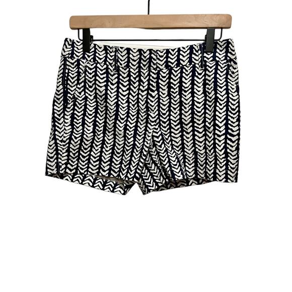 Kenar Shorts Women Size 2 Blue Geometric Pattern Chino Casual Flat Front - Picture 1 of 5